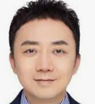 中国人のフィギュア採点する人