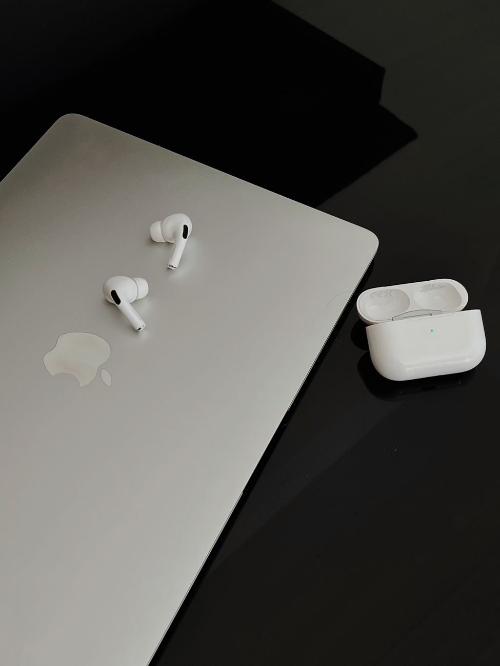 AirPods Proケースが必要な理由
