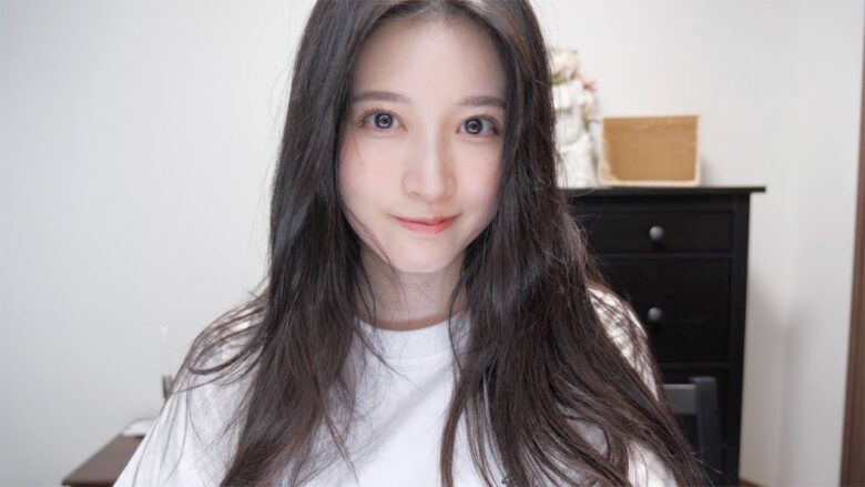 八田エミリ