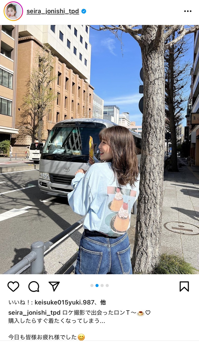 上西星来プリンTシャツ